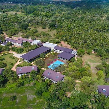 Tropical Life Resort And Spa Dambulla Bagian luar foto